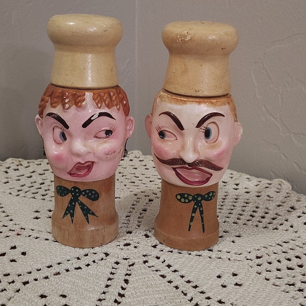 MCM Vintage Fred Roberts Salt Pepper Shakers French Chefs Pierre Suzette Cooking